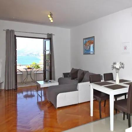 Dubreta Apartment Cavtat